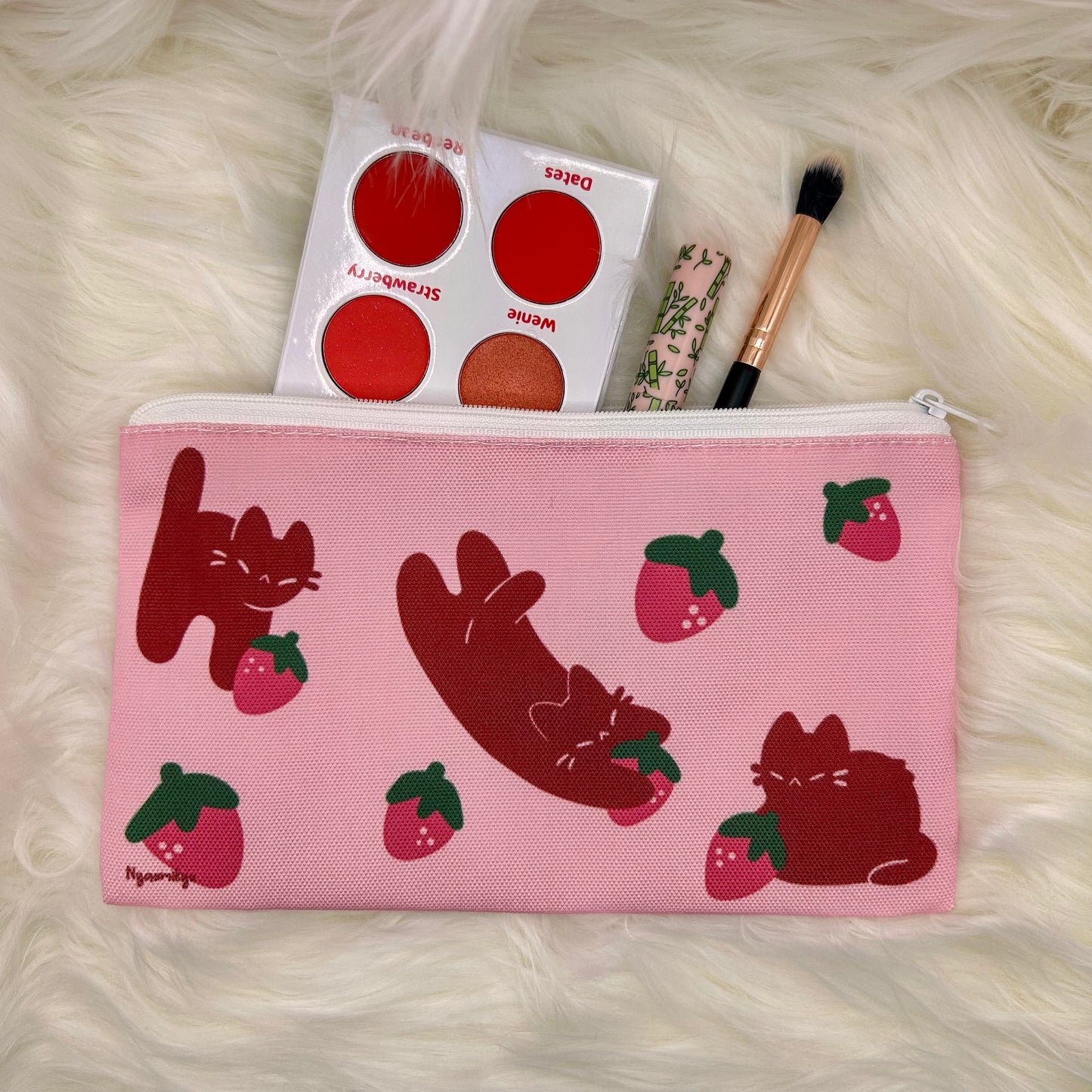 Strawberry Cats Pouch